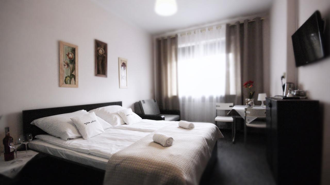 Villa Alris Bialystok Bagian luar foto